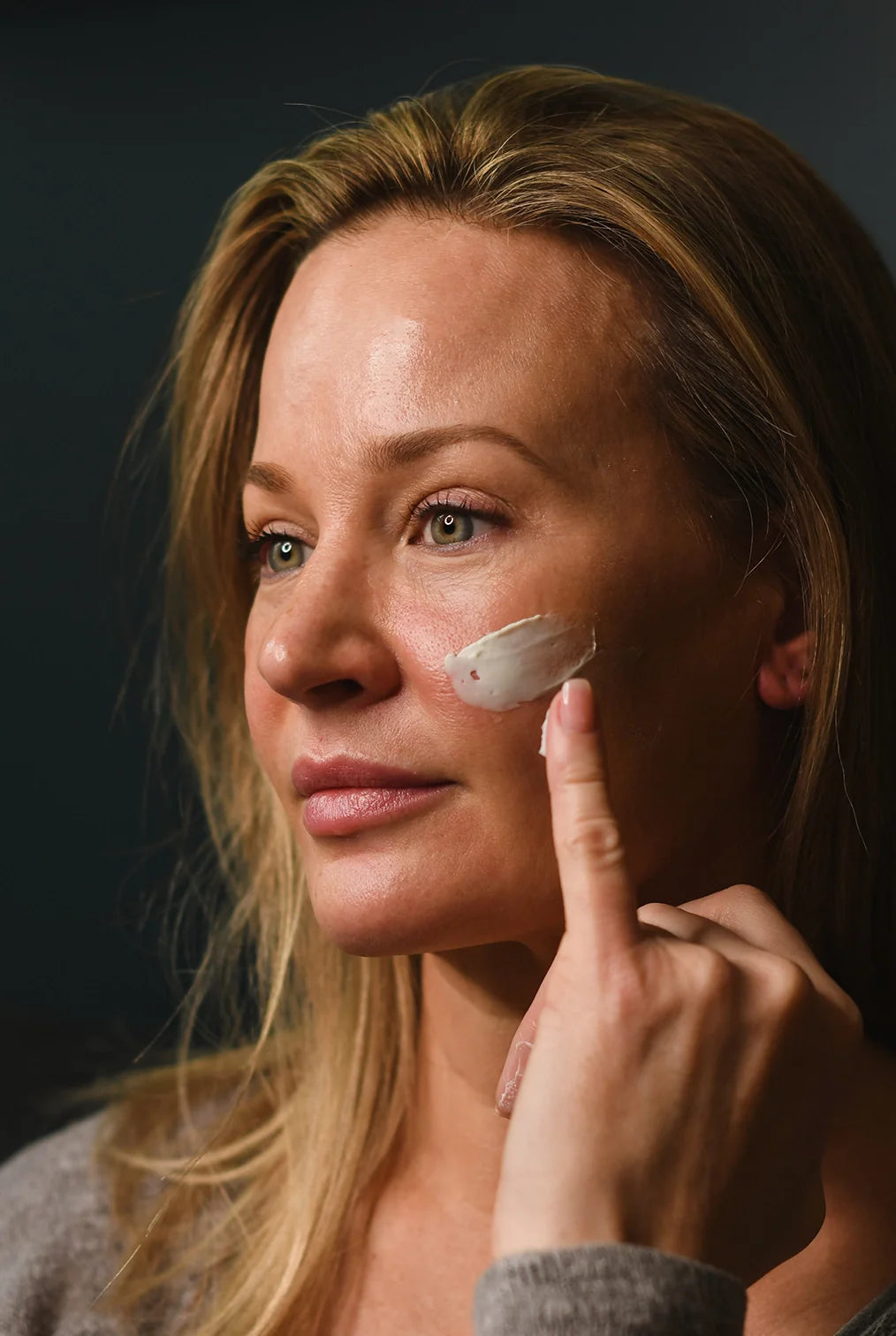 Bakuchiol and Collagen: A Natural Way to Firm, Smooth Skin